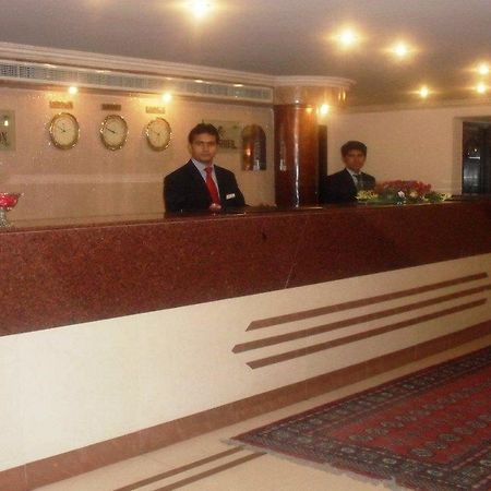Hotel Crown Plaza Lahore Exterior foto